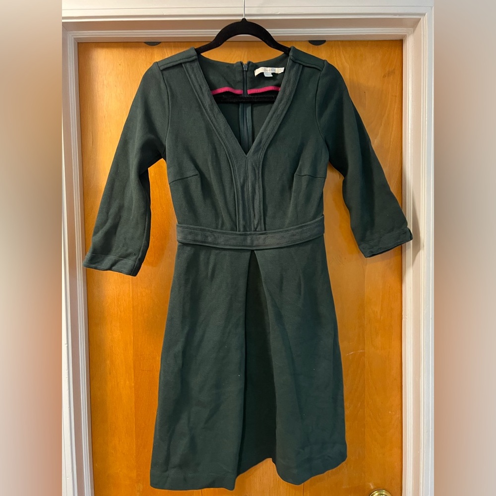 Boden dark green pleated front cotton dress size 4